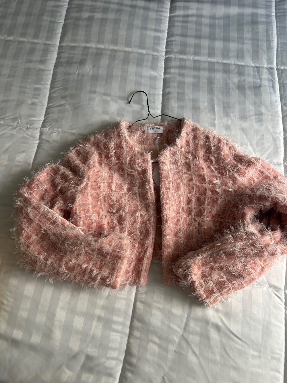 Storia Blush Pink Cropped Fuzzy Teddy Jacket